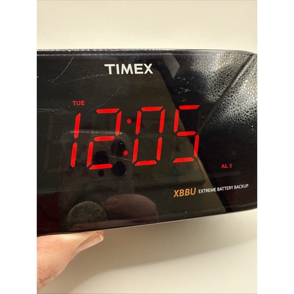 Timex XBBU T715 Redi-Set Dual Alarm Clock AM/FM Radio Large Red Digital Display - Picture 9 of 9